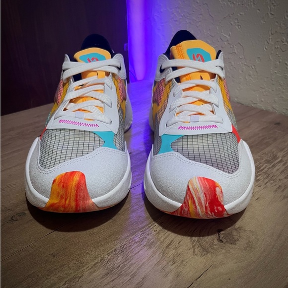 Luka Doncic x Jordan Delta 3 Low ‘Nitro’ - Picture 2 of 5